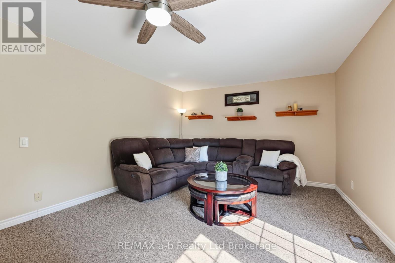 23 BURGESS STREET - 16