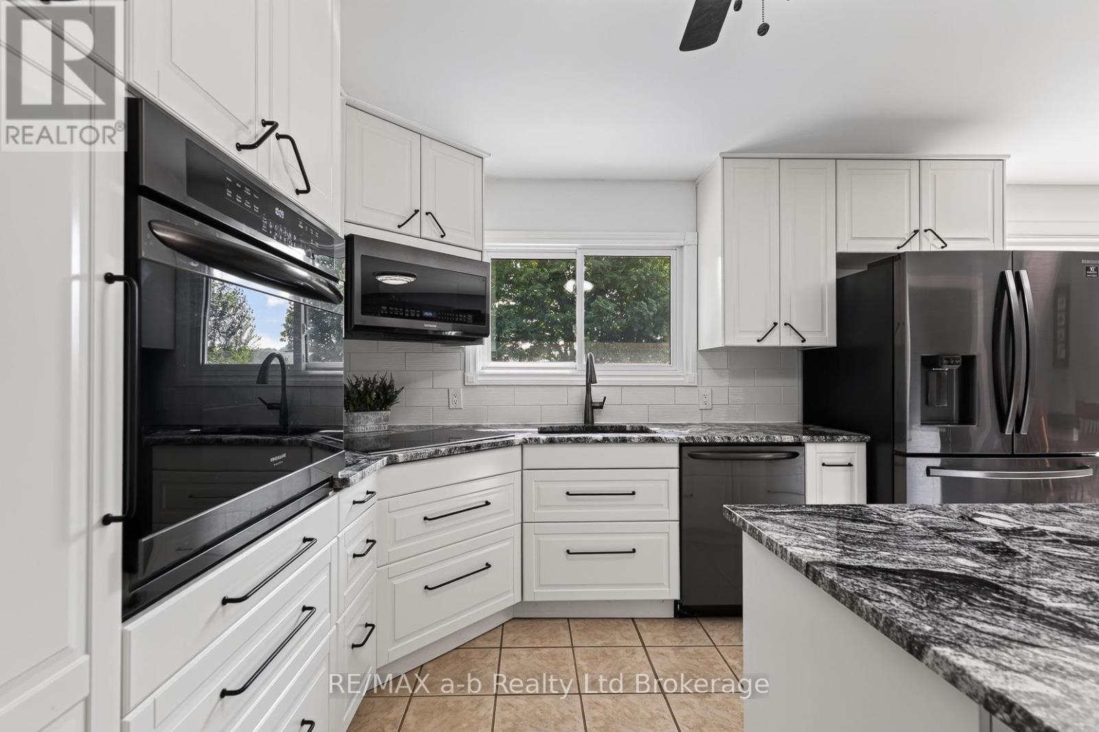 23 BURGESS STREET - Image 8