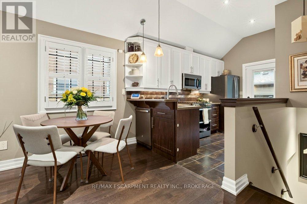 73 MARGERY AVENUE - 12