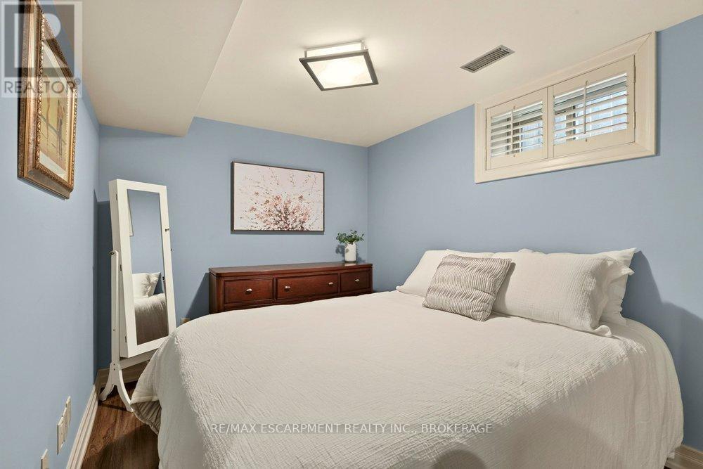 73 MARGERY AVENUE - 35