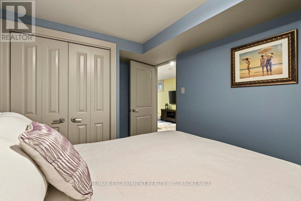 73 MARGERY AVENUE - 36