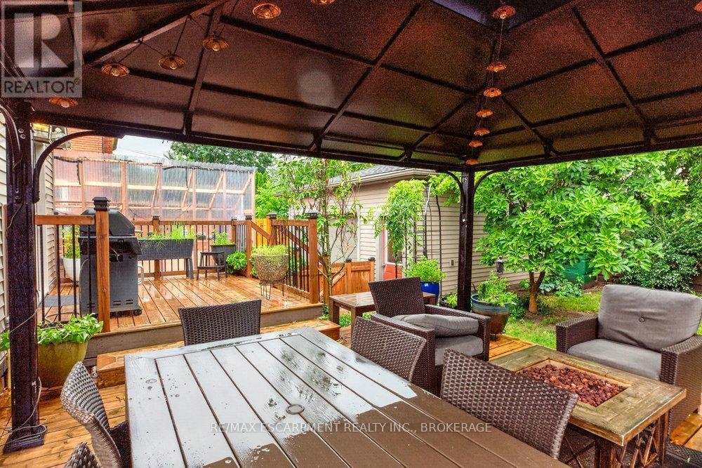 73 MARGERY AVENUE - 44