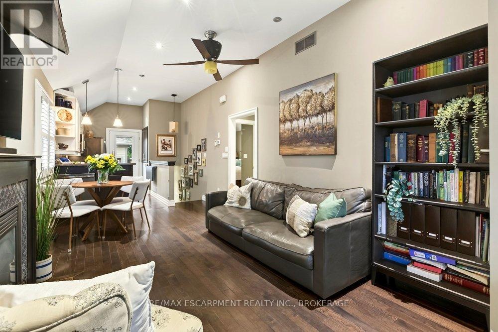 73 MARGERY AVENUE - 8