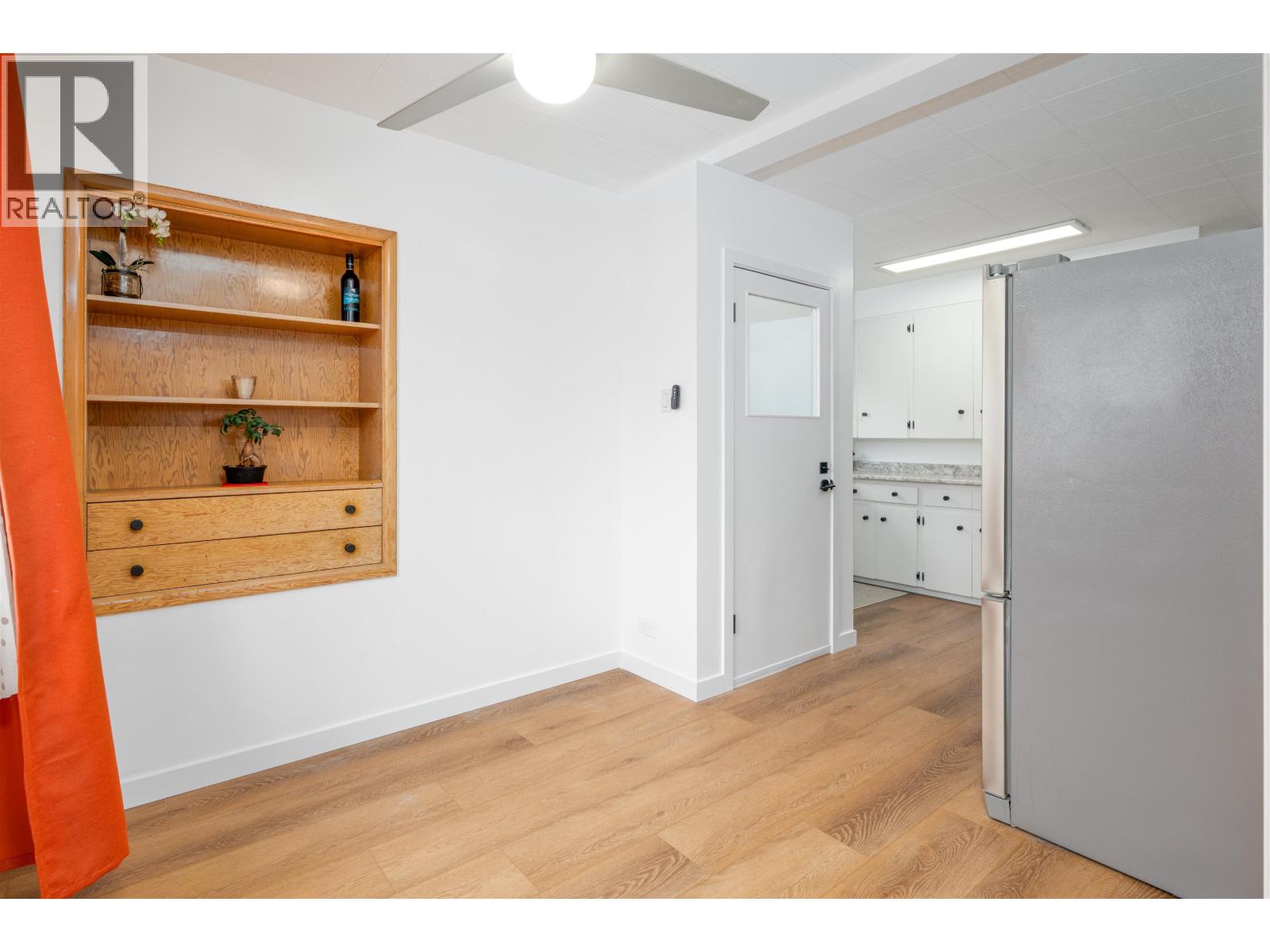 591 DOUGLAS STREET - 13