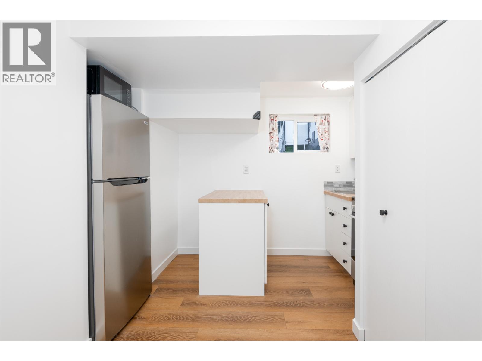 591 DOUGLAS STREET - 24