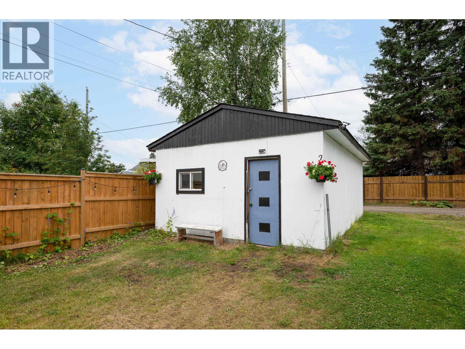 591 DOUGLAS STREET - 33