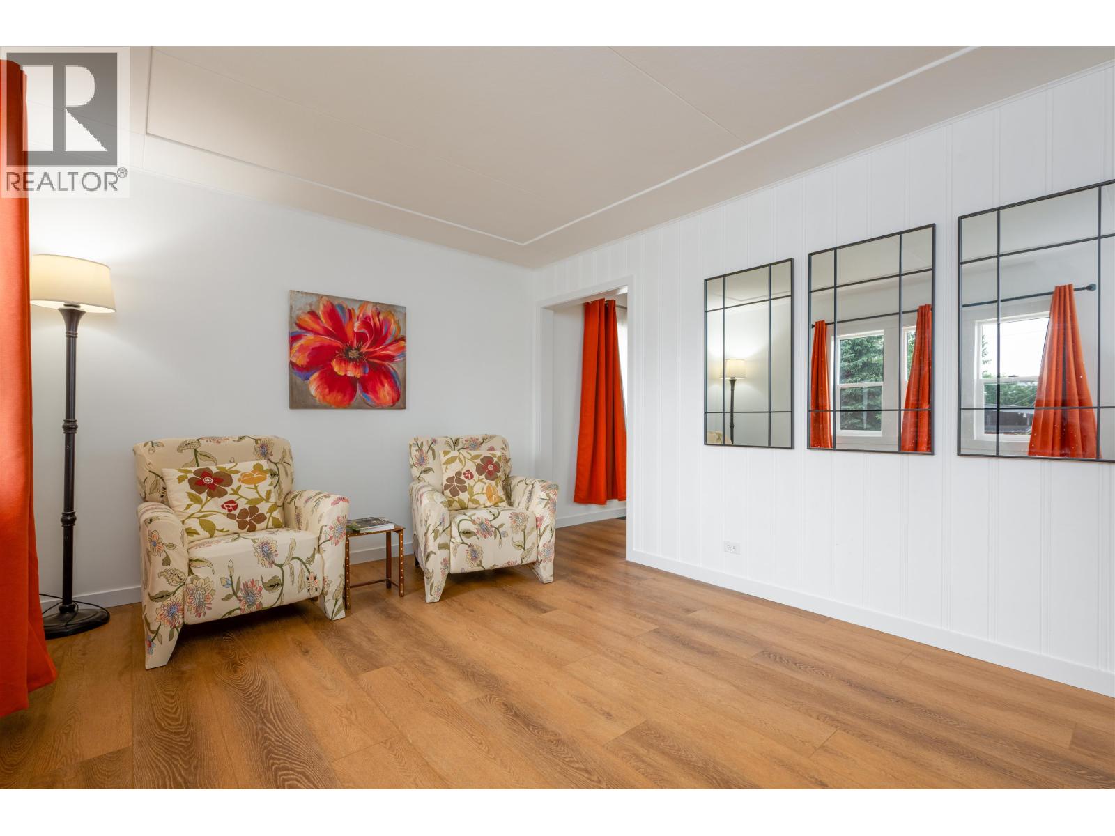 591 DOUGLAS STREET - 9