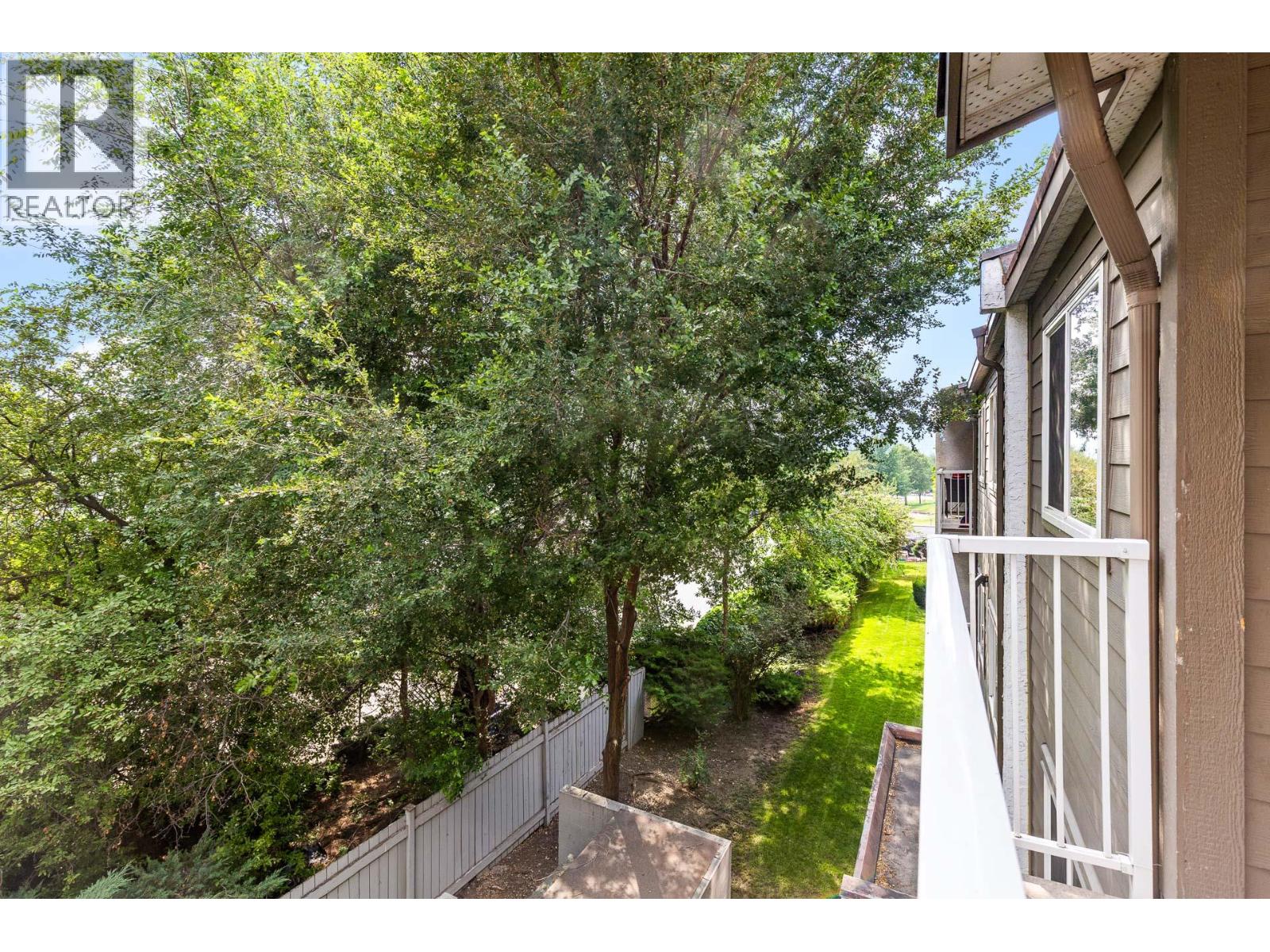 #307 395 Franklyn Road - 2