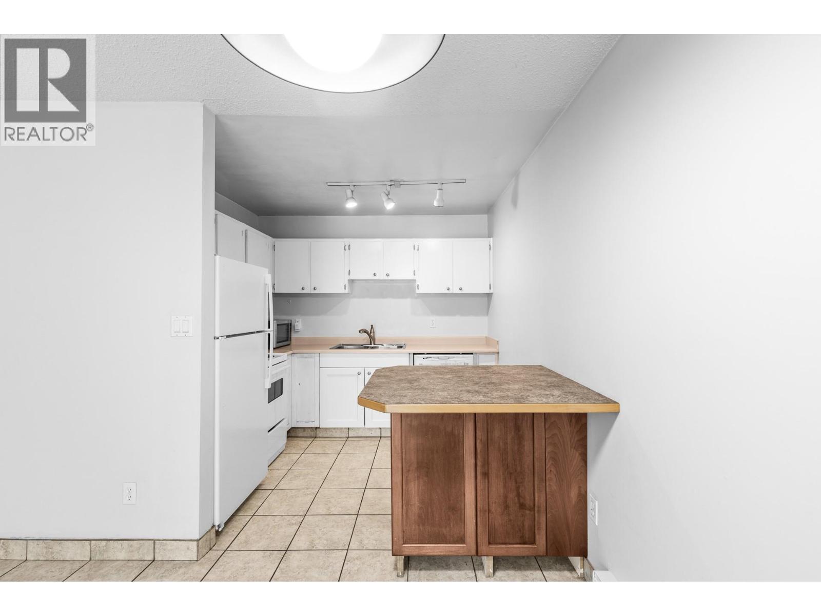 #307 395 Franklyn Road - 20