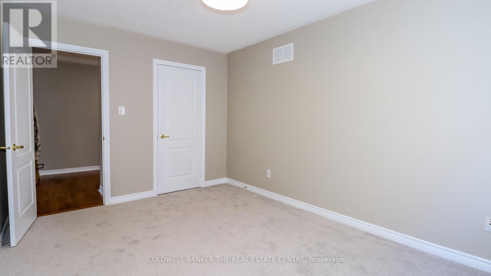 22 MAPLE CROWN TERRACE - 31