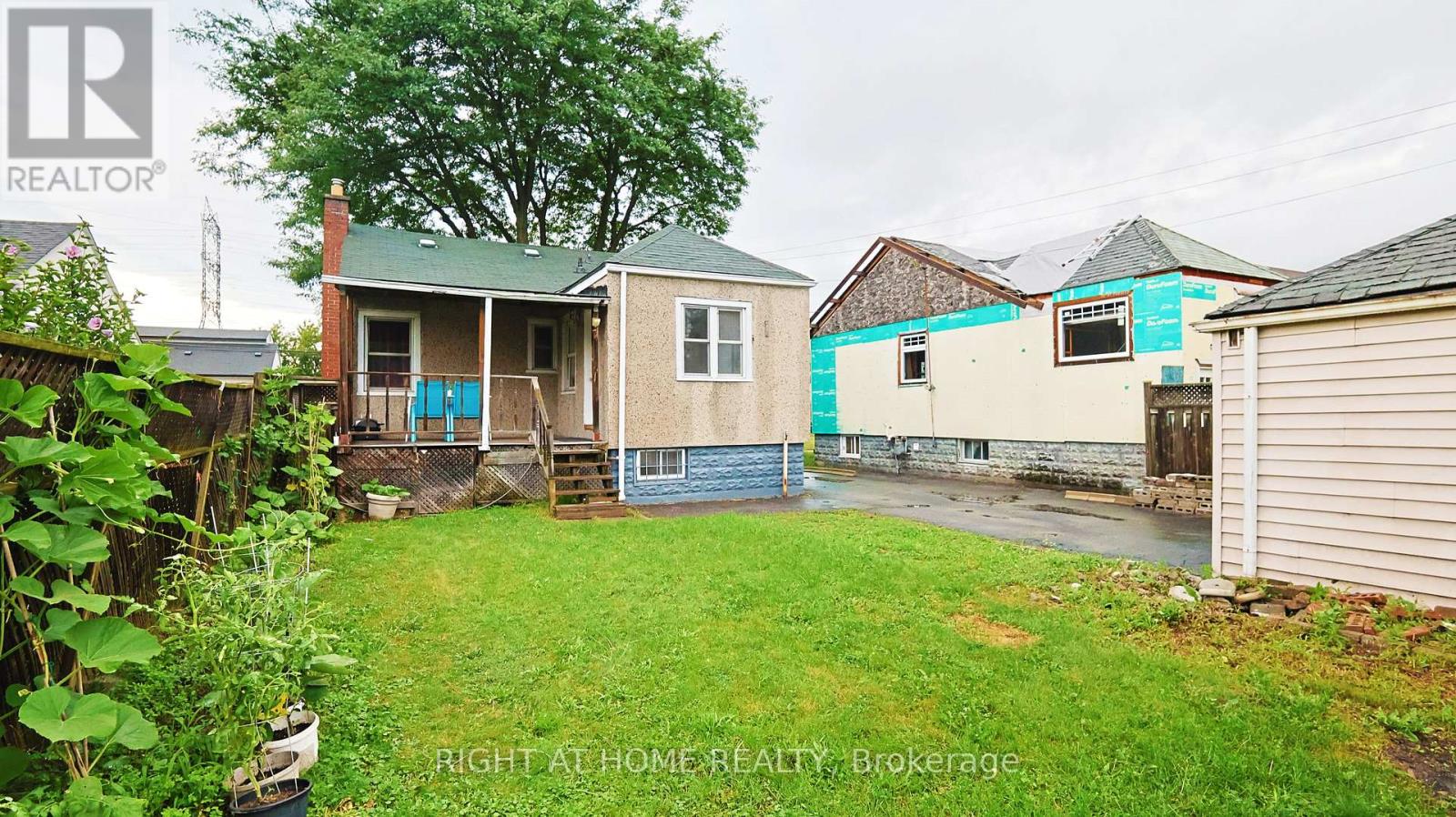 82 NORMANHURST AVENUE - 46