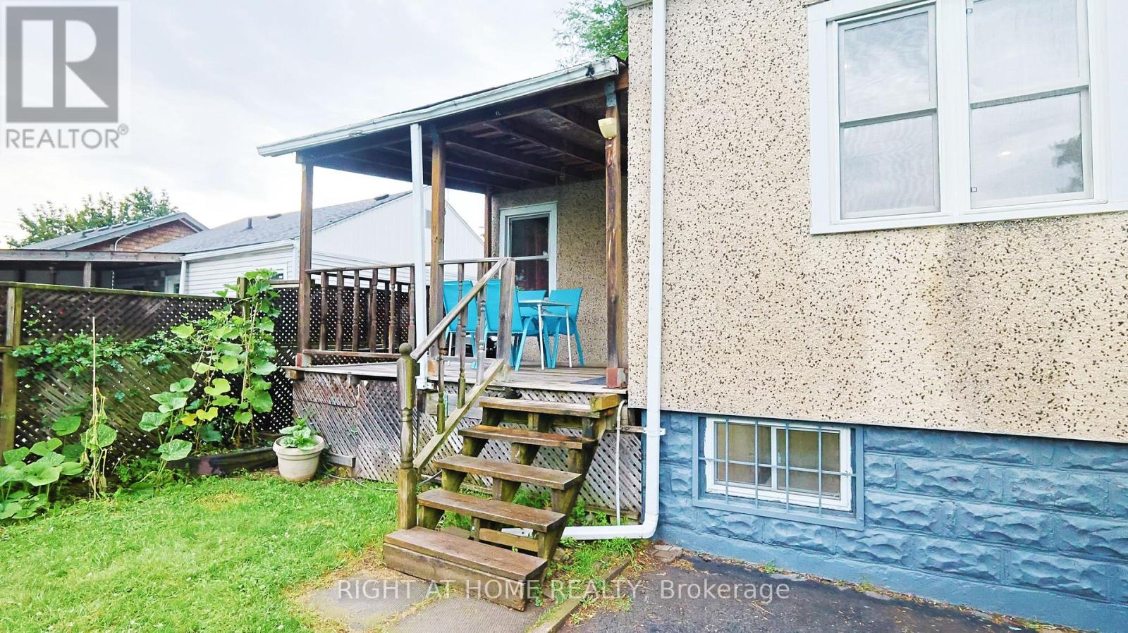 82 NORMANHURST AVENUE - 45
