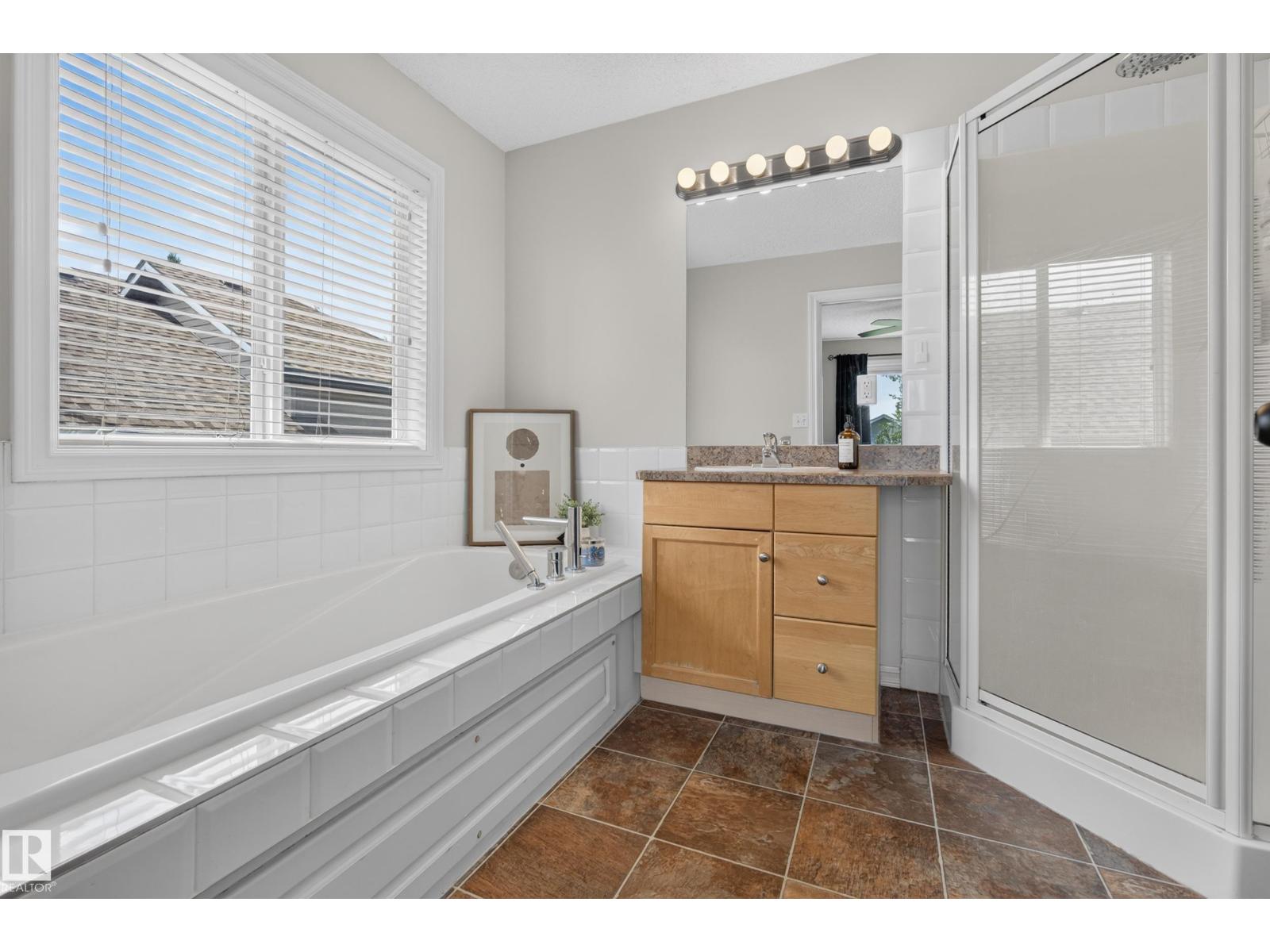 164 FORREST DR - 26