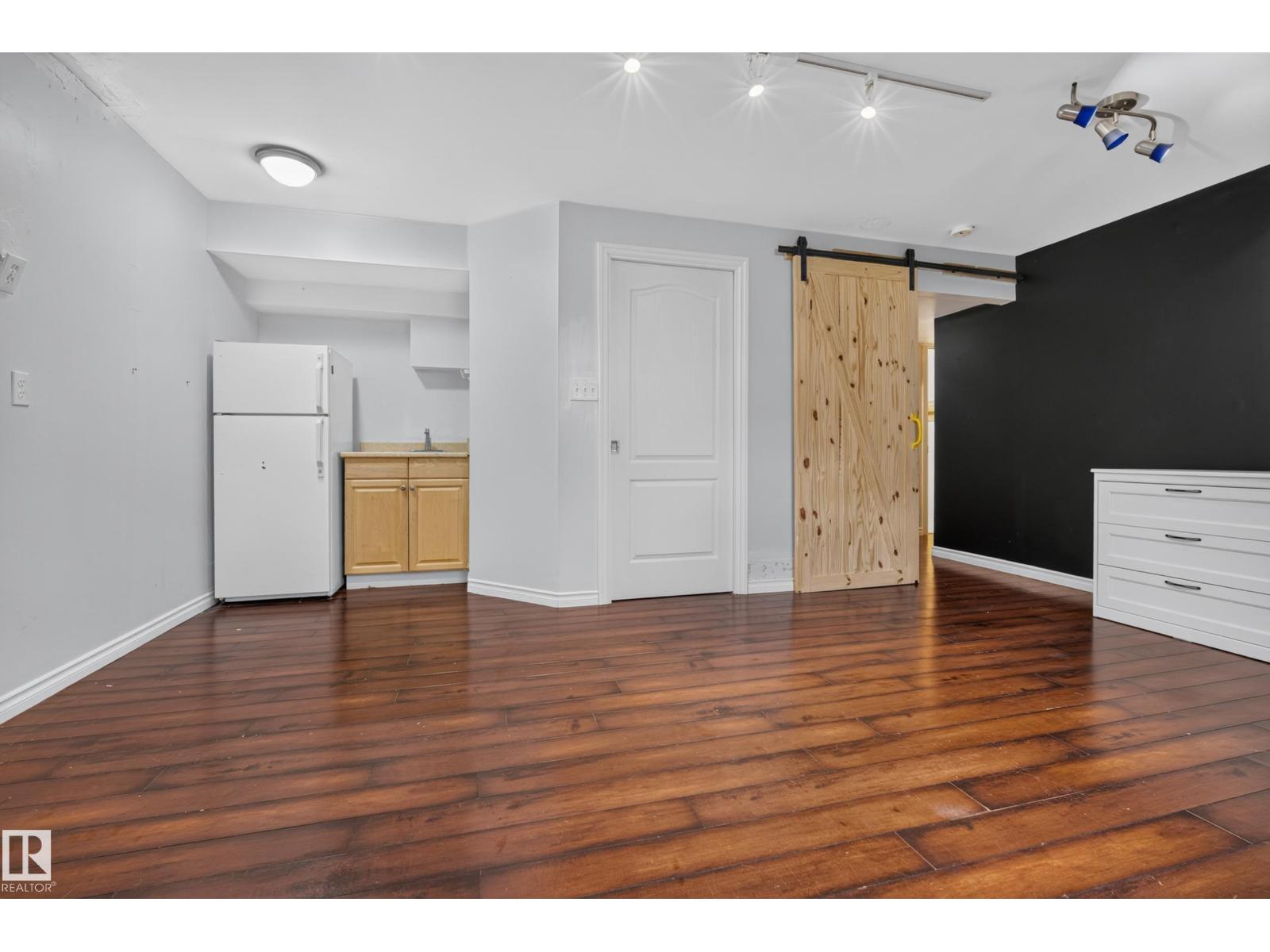 164 FORREST DR - 36