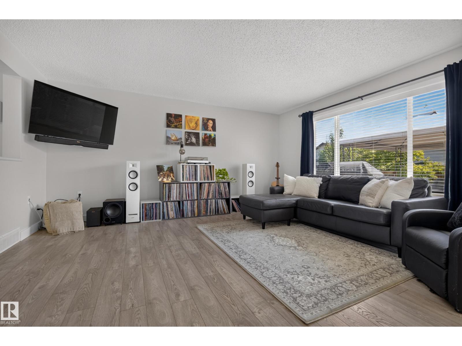 164 FORREST DR - 8