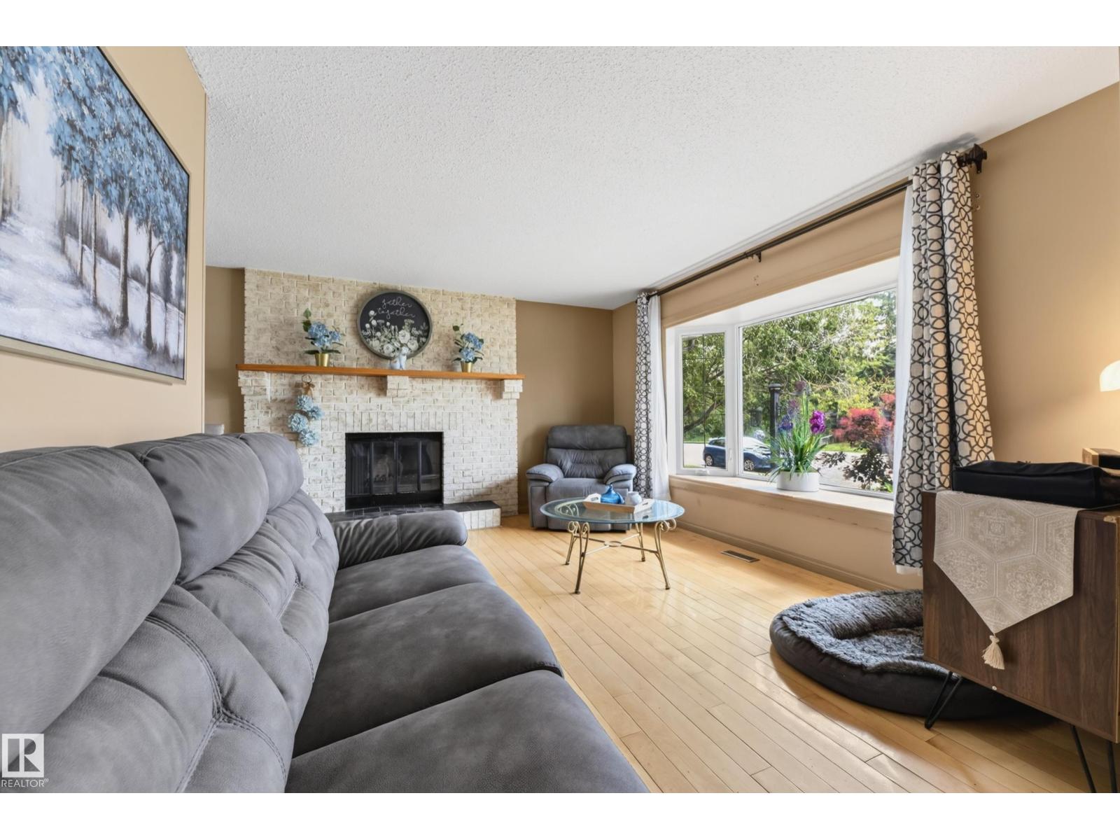 13204 47 ST NW - 14