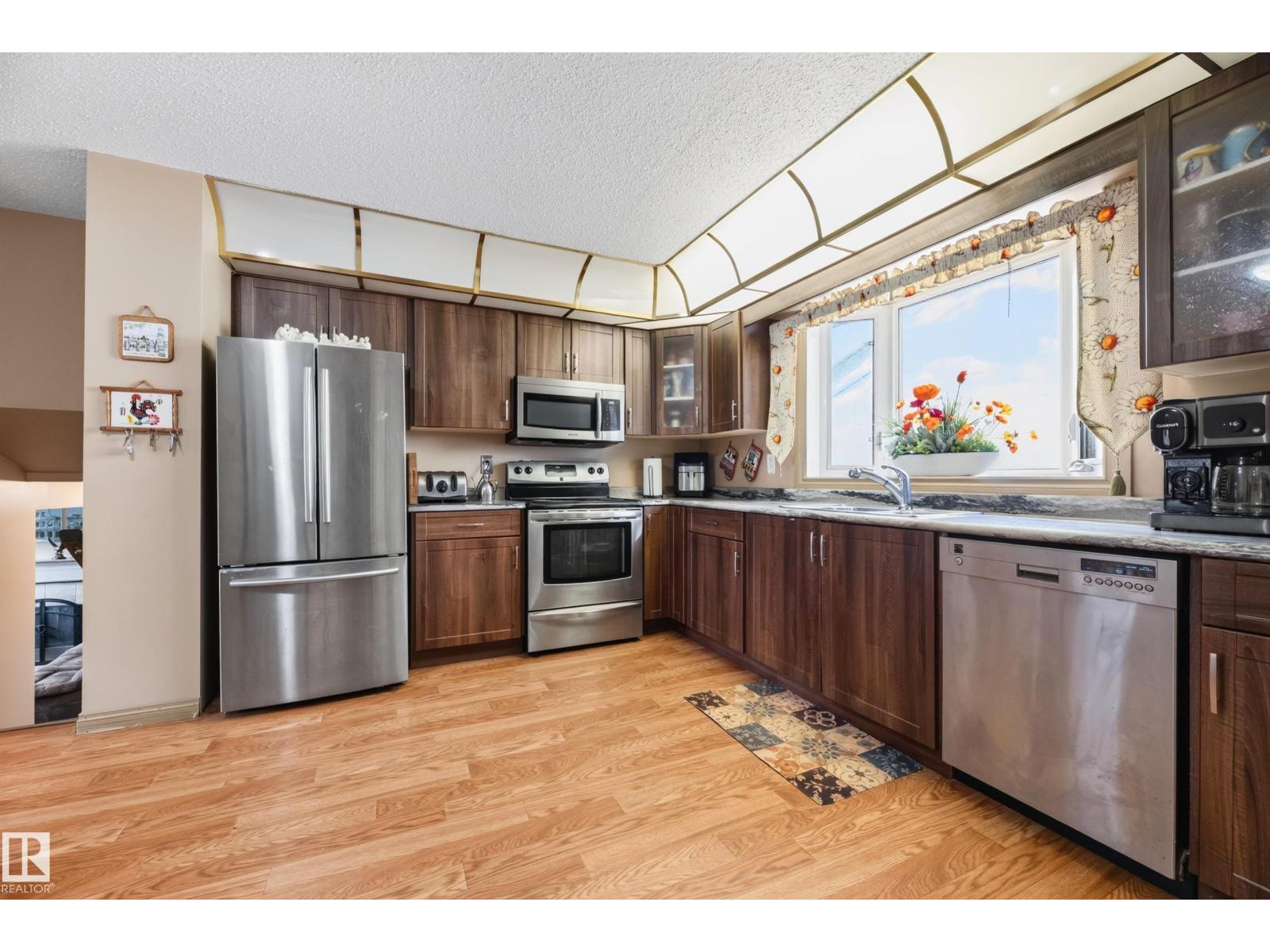 13204 47 ST NW - 21