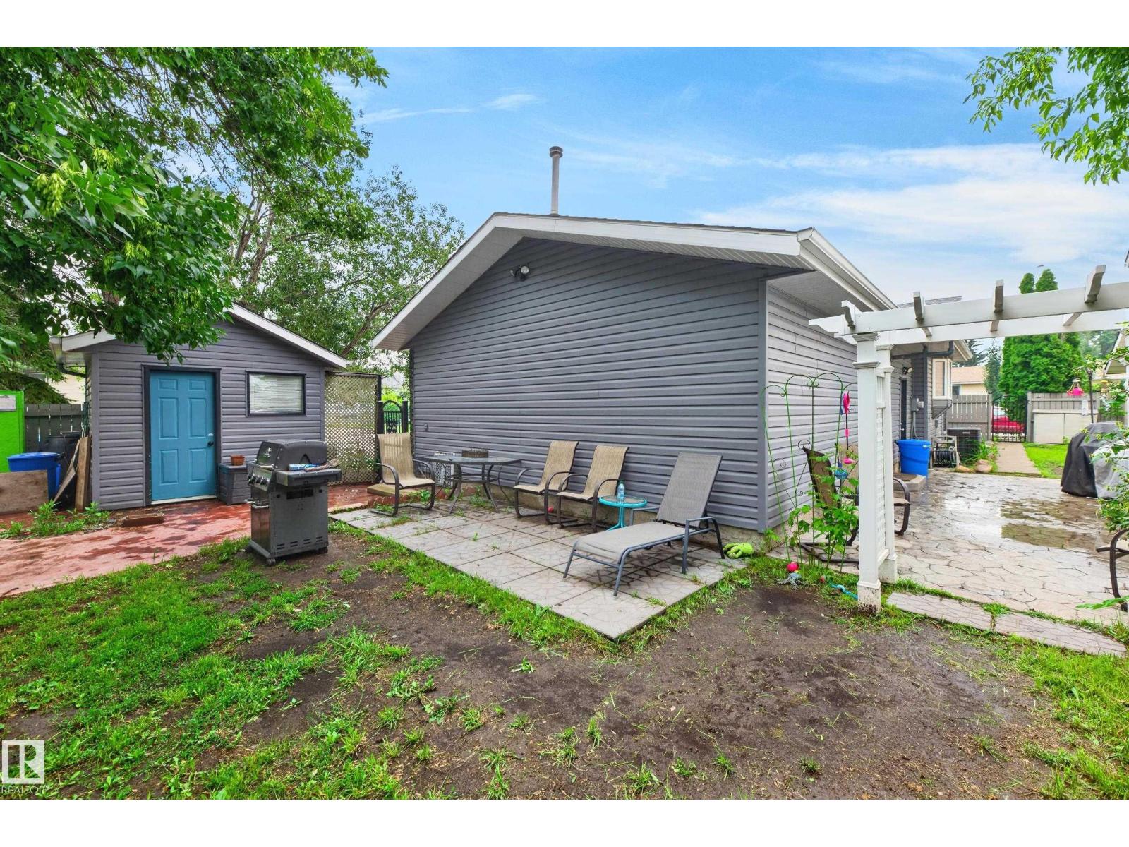 13204 47 ST NW - 5