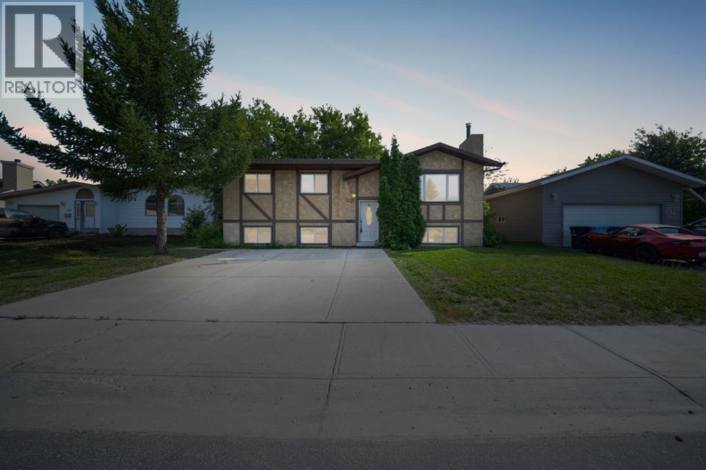 122 Christina Court - 1