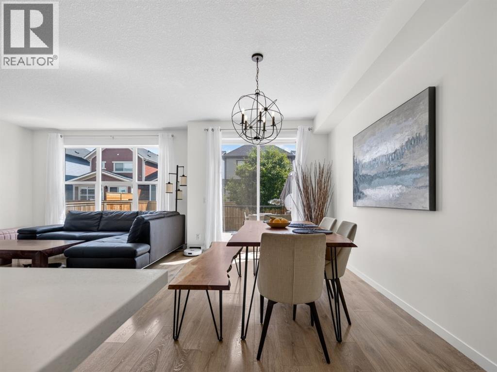 228 Masters Crescent SE - 13