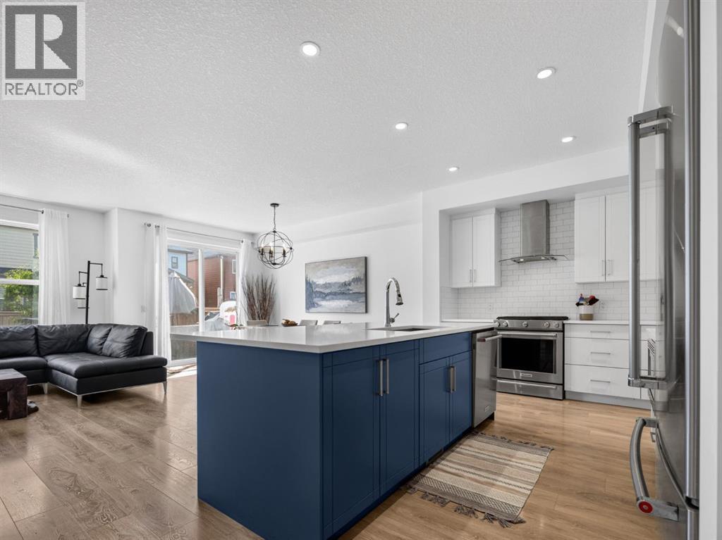 228 Masters Crescent SE - 10