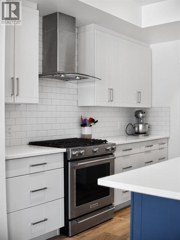 228 Masters Crescent SE - 44