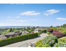 13421 55a Avenue, Surrey, BC V3X3B5 Photo 13