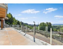 13421 55a Avenue, Surrey, BC V3X3B5 Photo 12