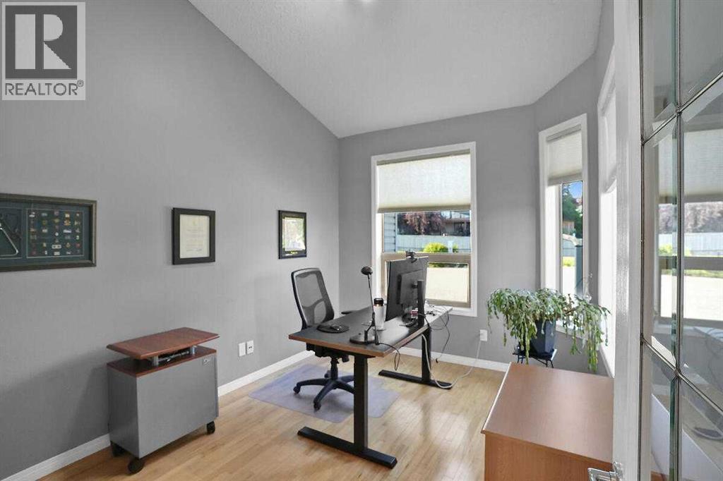 147 Springbank Villas SW - 15