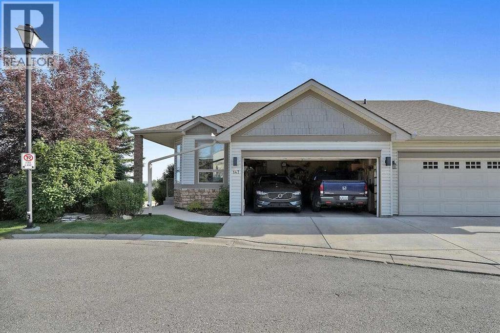 147 Springbank Villas SW - 2