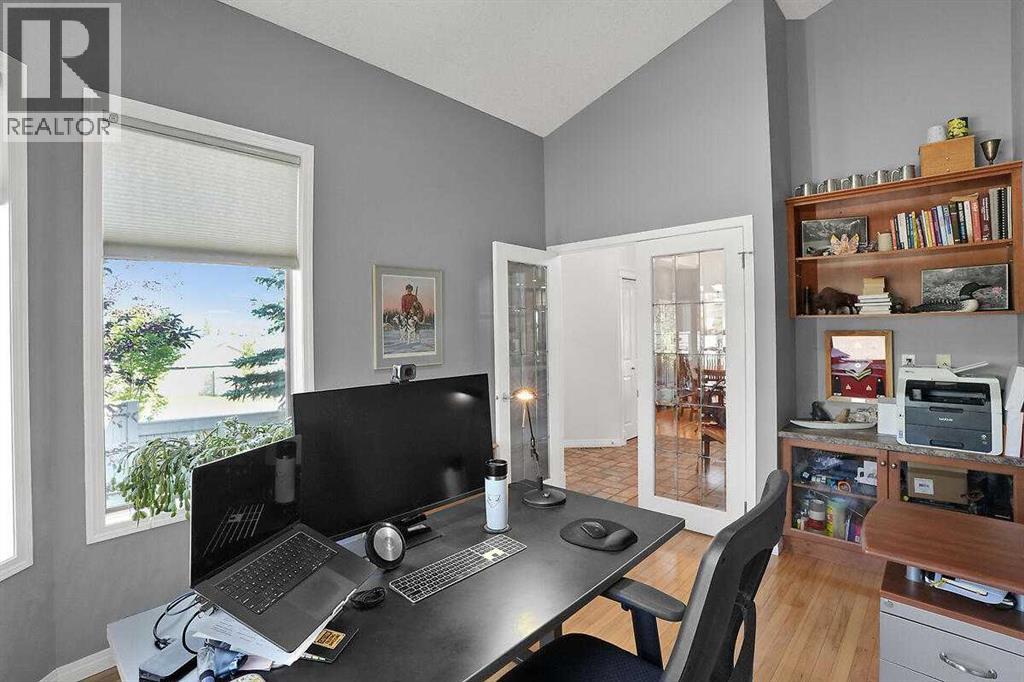 147 Springbank Villas SW - 17