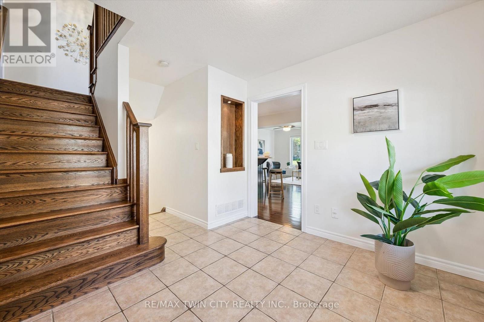 #36 555 CHABLIS DRIVE - 8