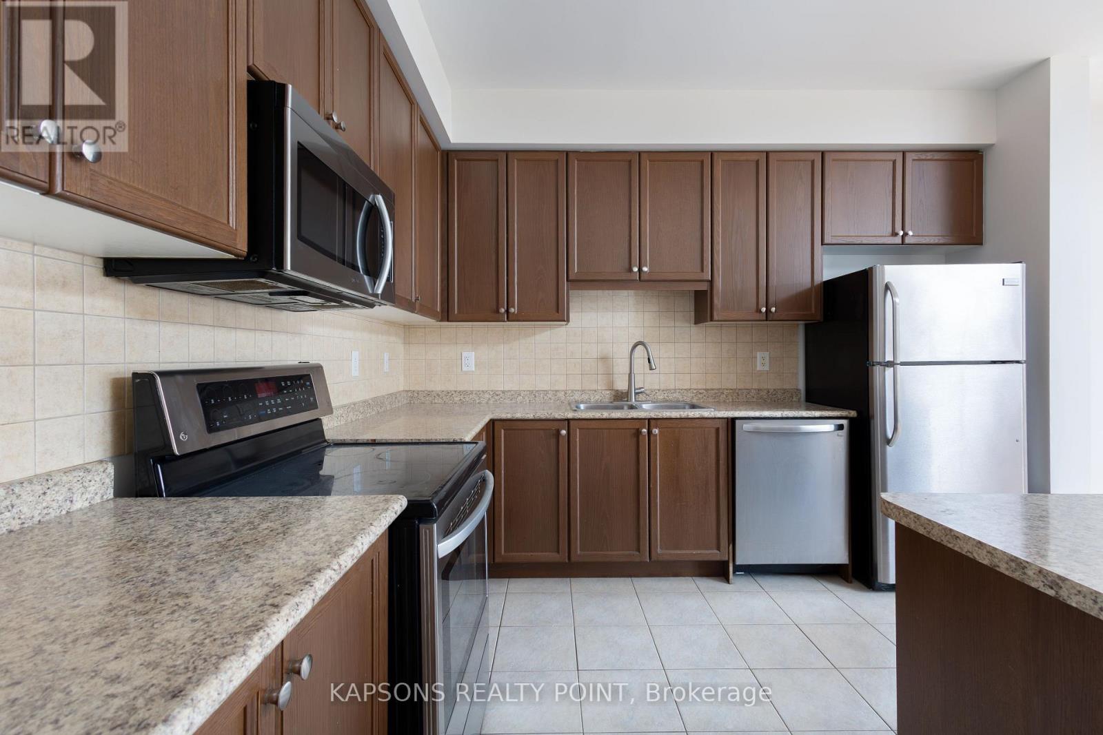 43 WATERVILLE WAY - 16