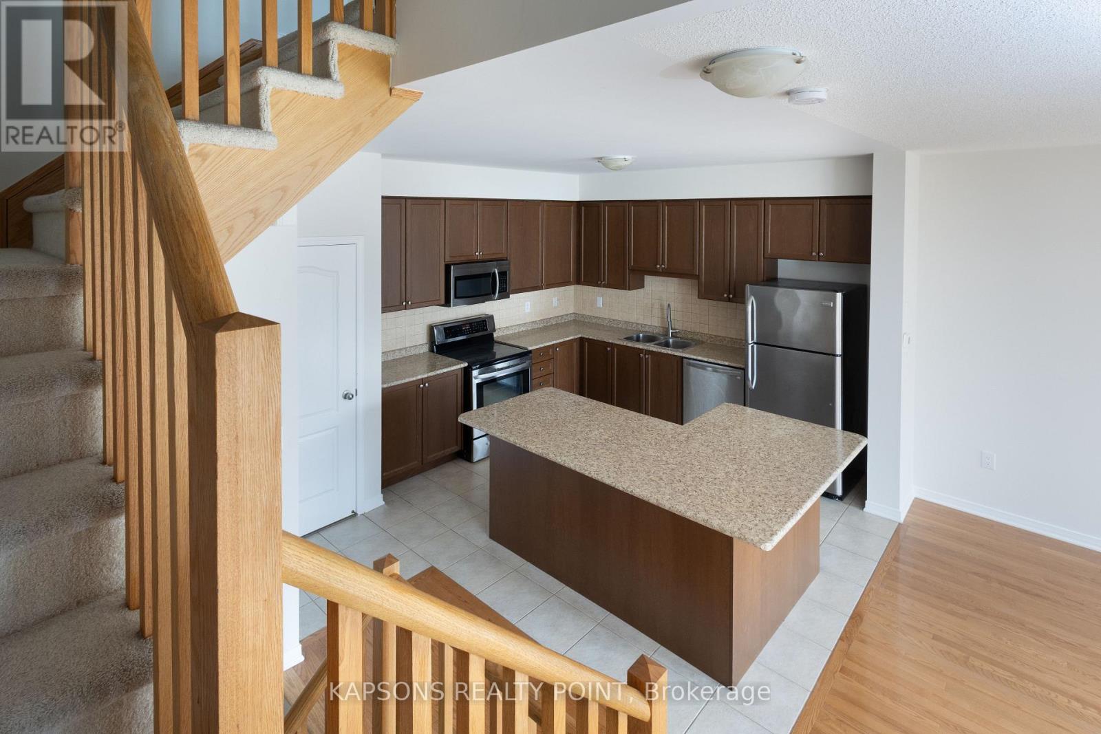 43 WATERVILLE WAY - 34