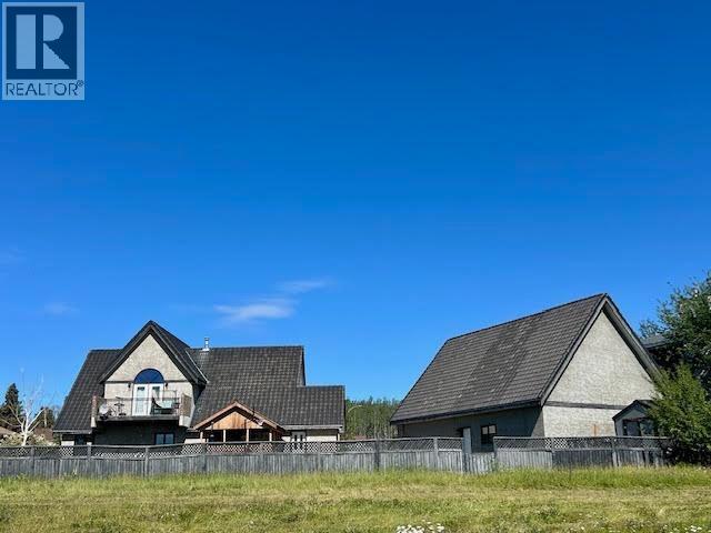 5516 MINNAKER CRESCENT - 2