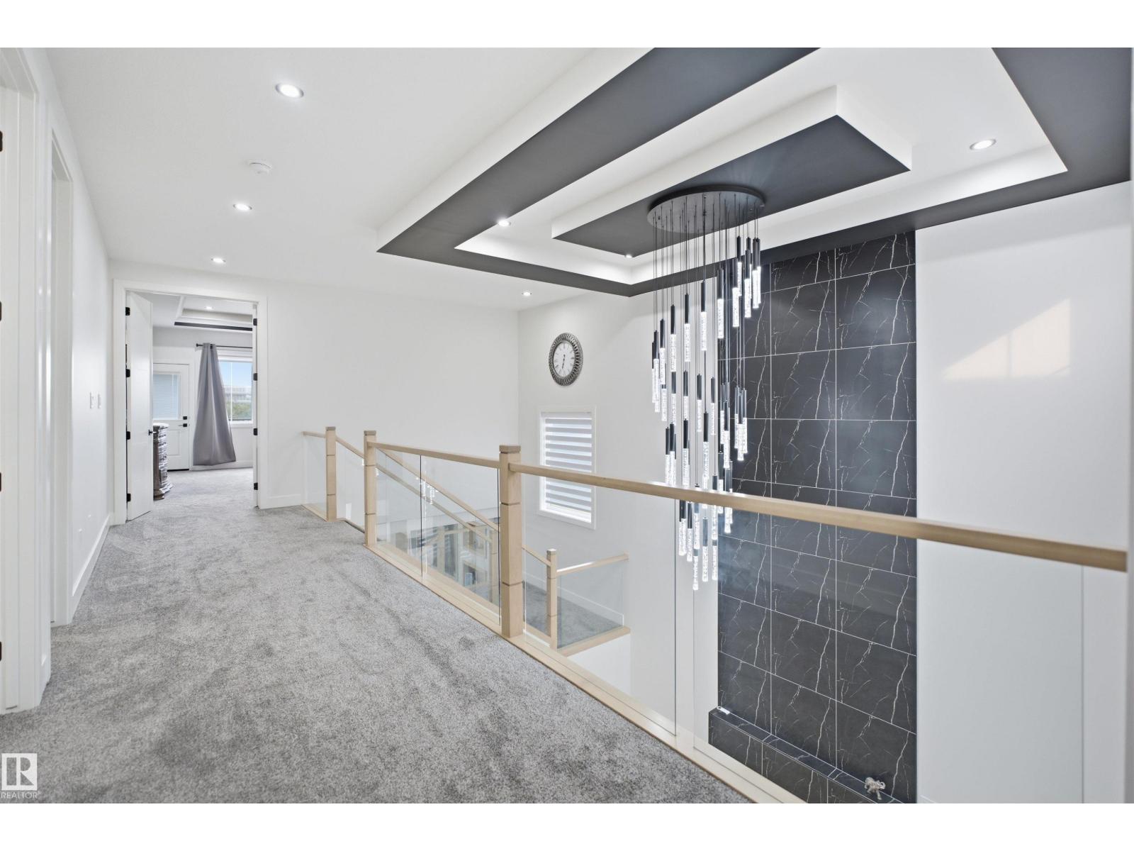 304 33 AV NW - 22