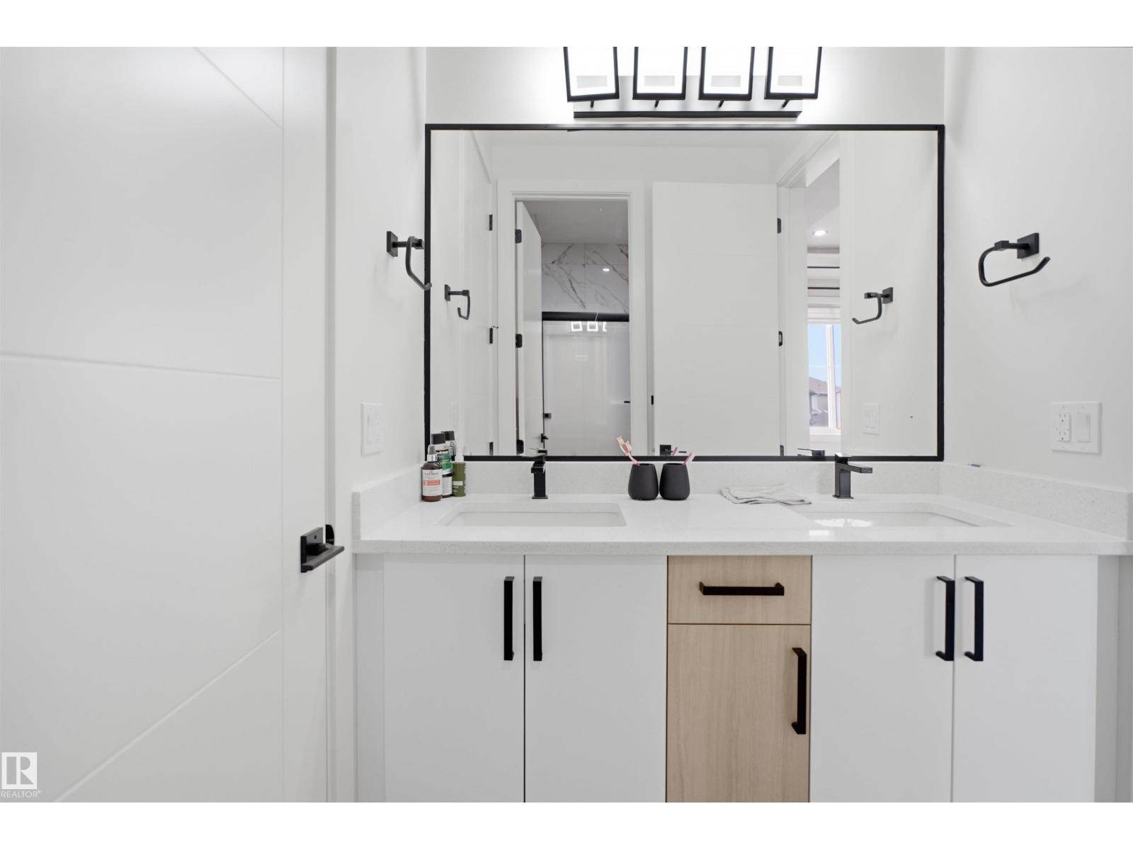 304 33 AV NW - 31