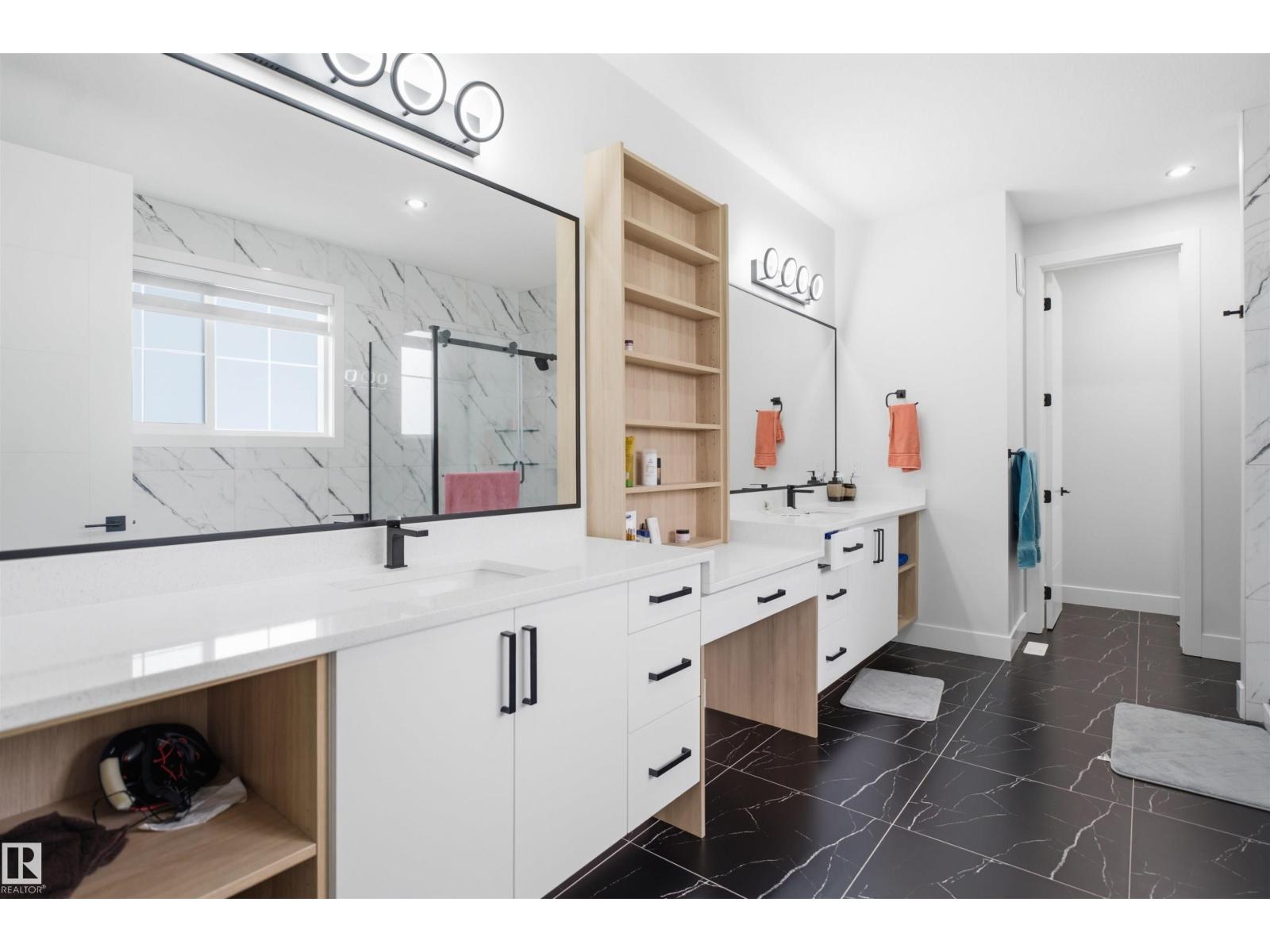 304 33 AV NW - 26