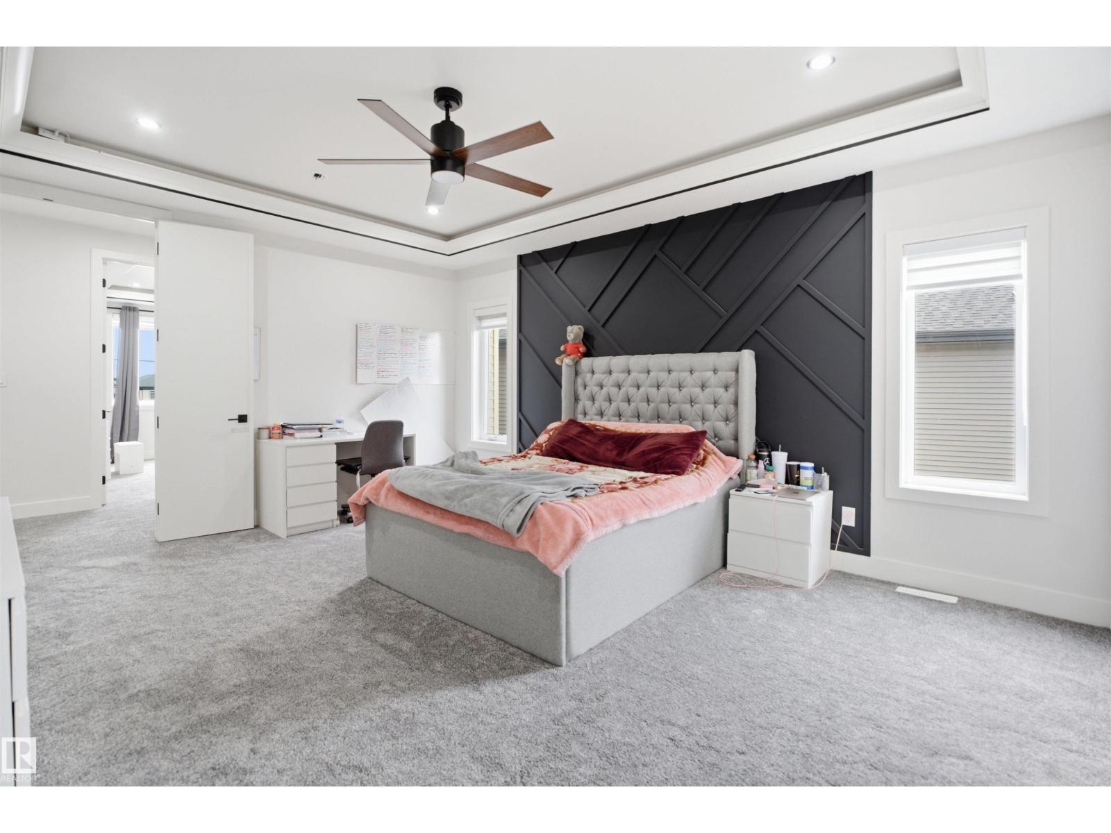 304 33 AV NW - 36