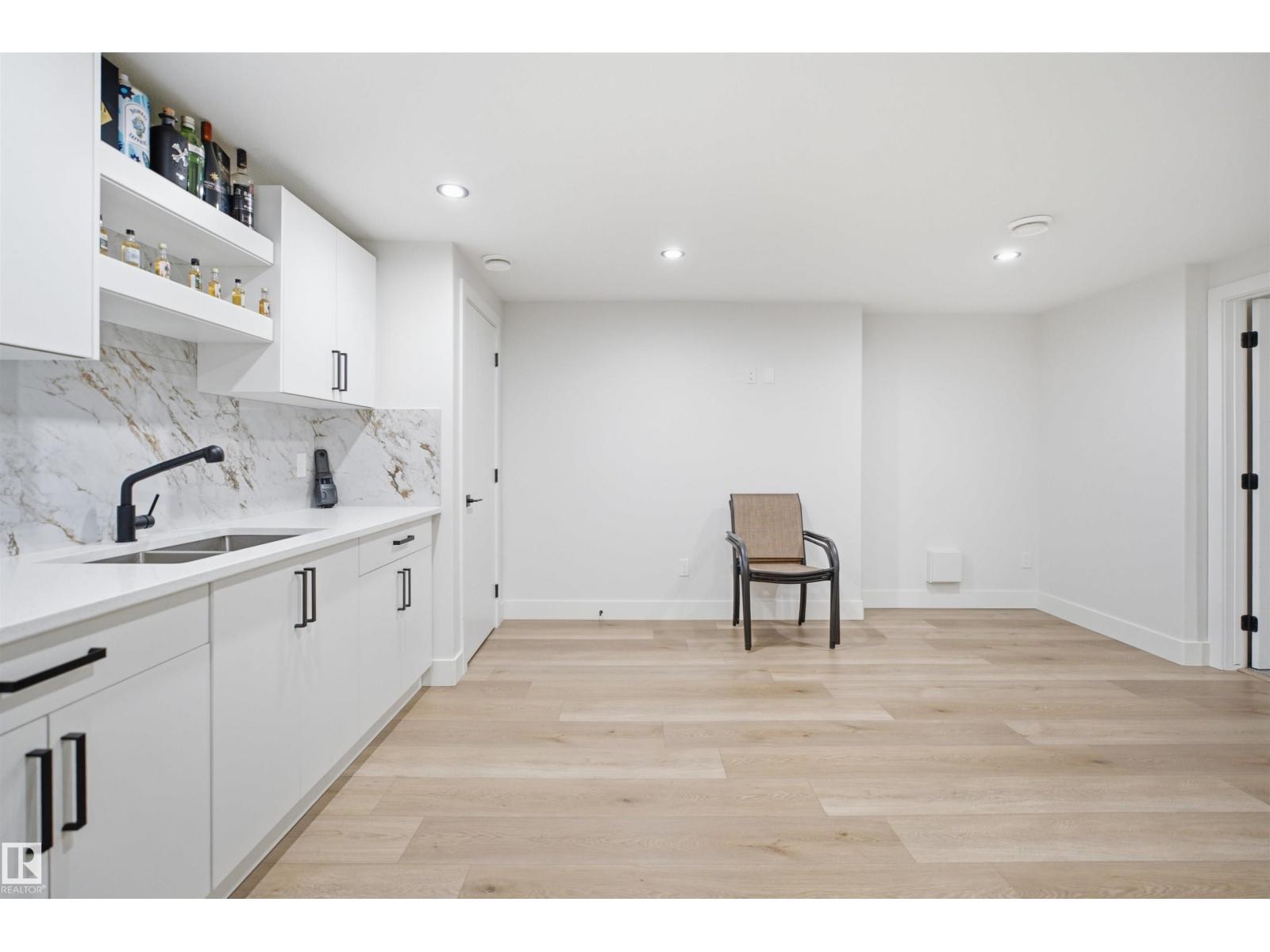 304 33 AV NW - 45