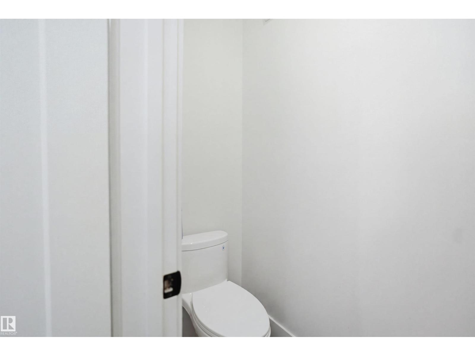 304 33 AV NW - 39