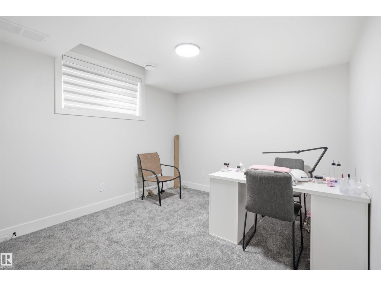 304 33 AV NW - 48