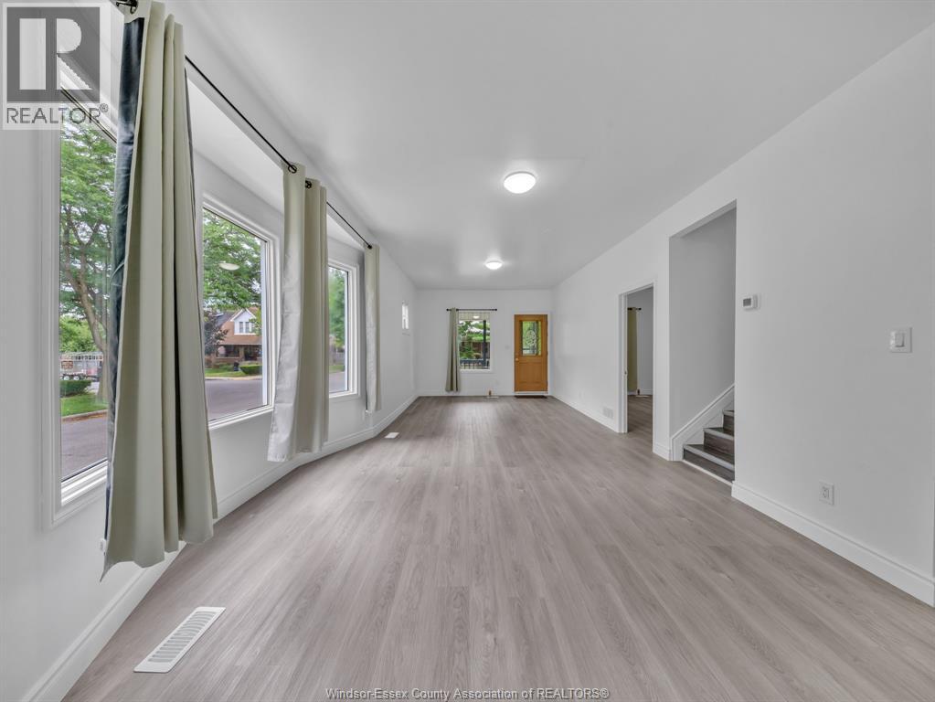 1096 HALL - 10