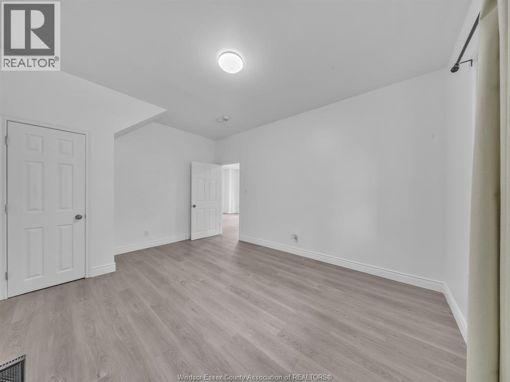 1096 HALL - 12