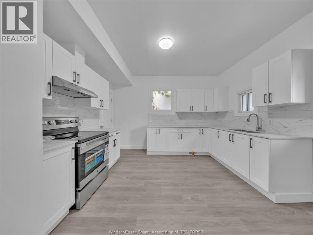 1096 HALL - 15