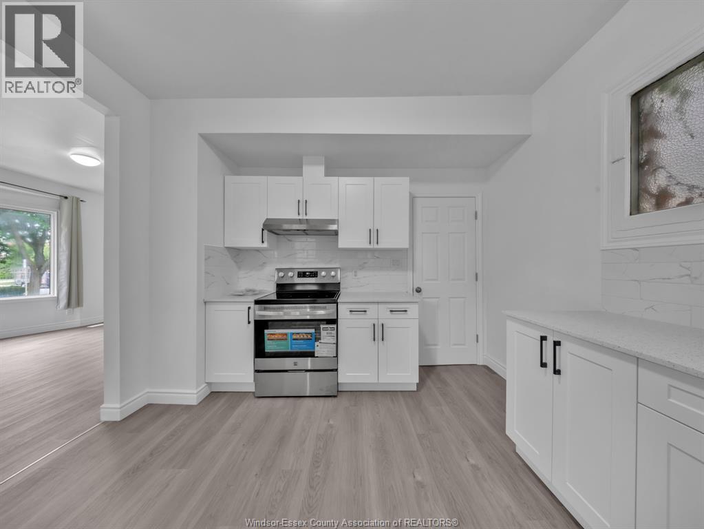 1096 HALL - 17