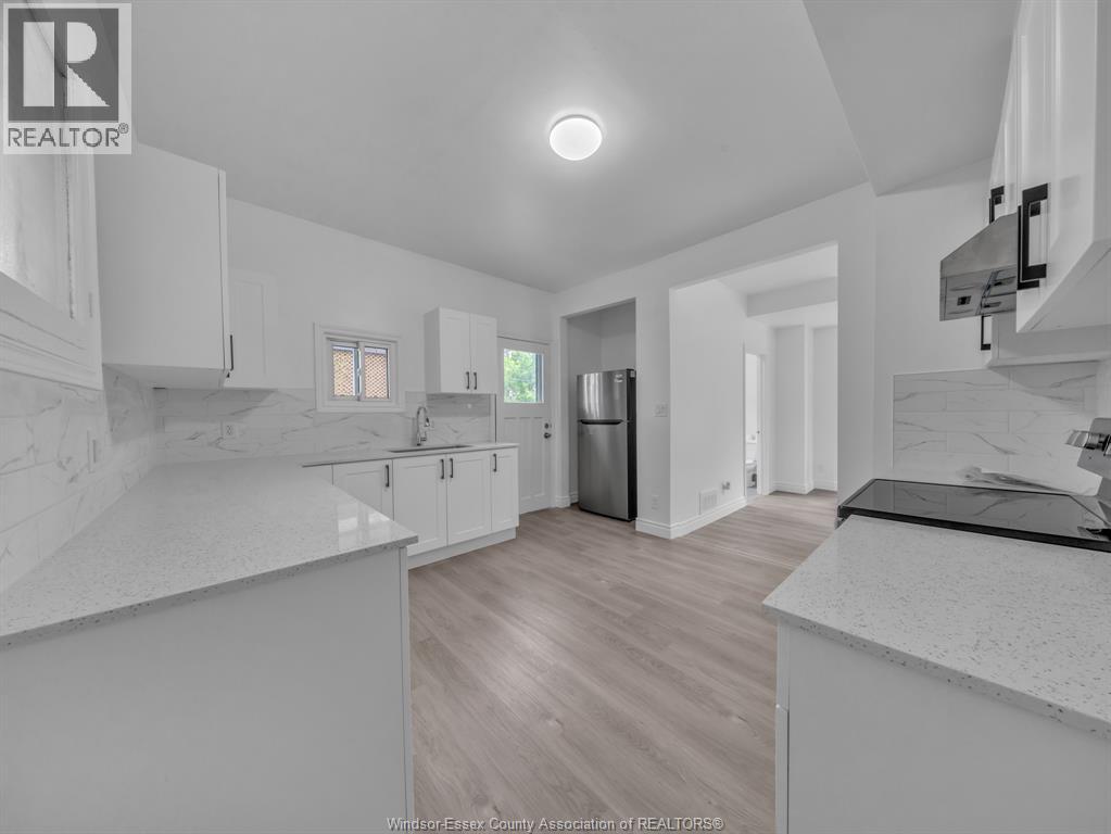 1096 HALL - 18