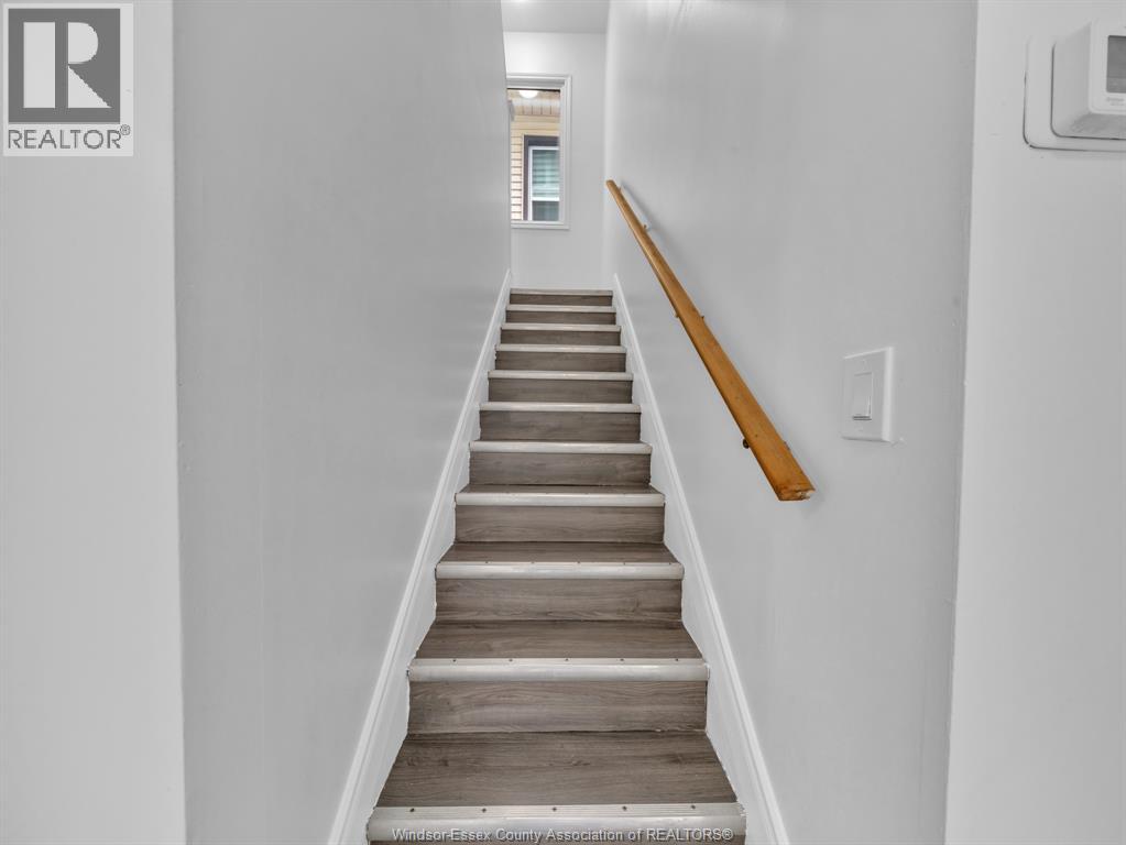 1096 HALL - 19