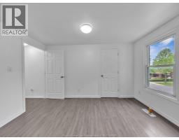1096 Hall, Windsor, ON N9A2M7 Photo 22