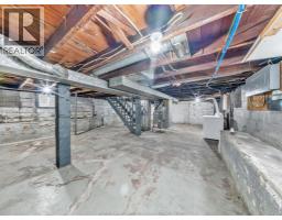 1096 Hall, Windsor, ON N9A2M7 Photo 33